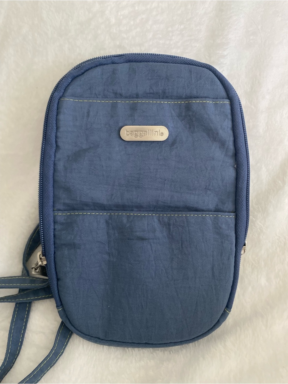Baggallini Blue Compact Crossbody Pouch
